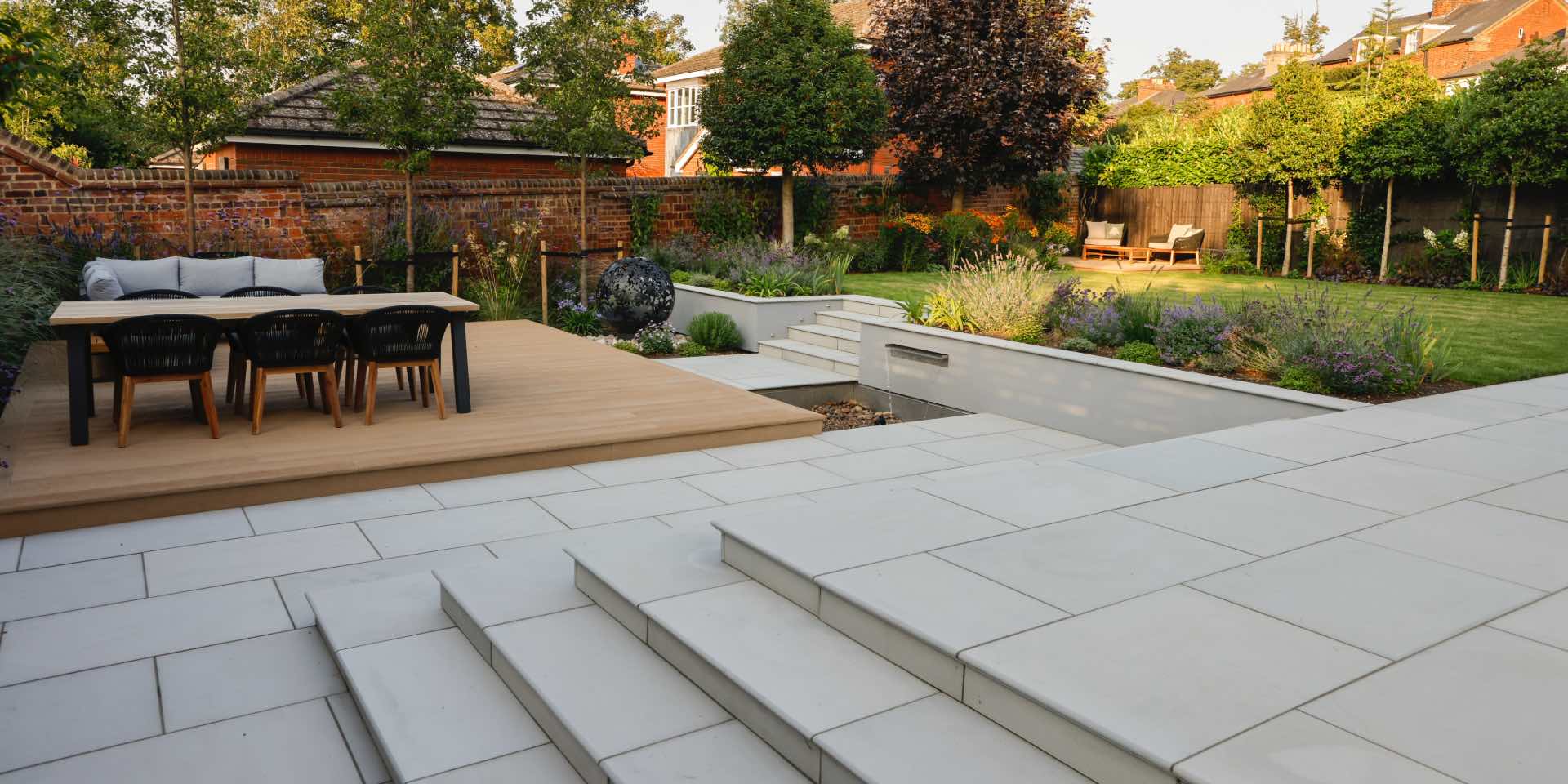 Sunken garden with corner steps and decking